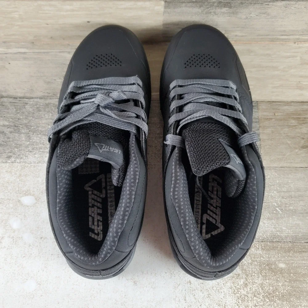 Leatt 3.0 Flat V22 Womens Mountain Shoes Sz 9.5 Black Leather Lace-Up Sneakers